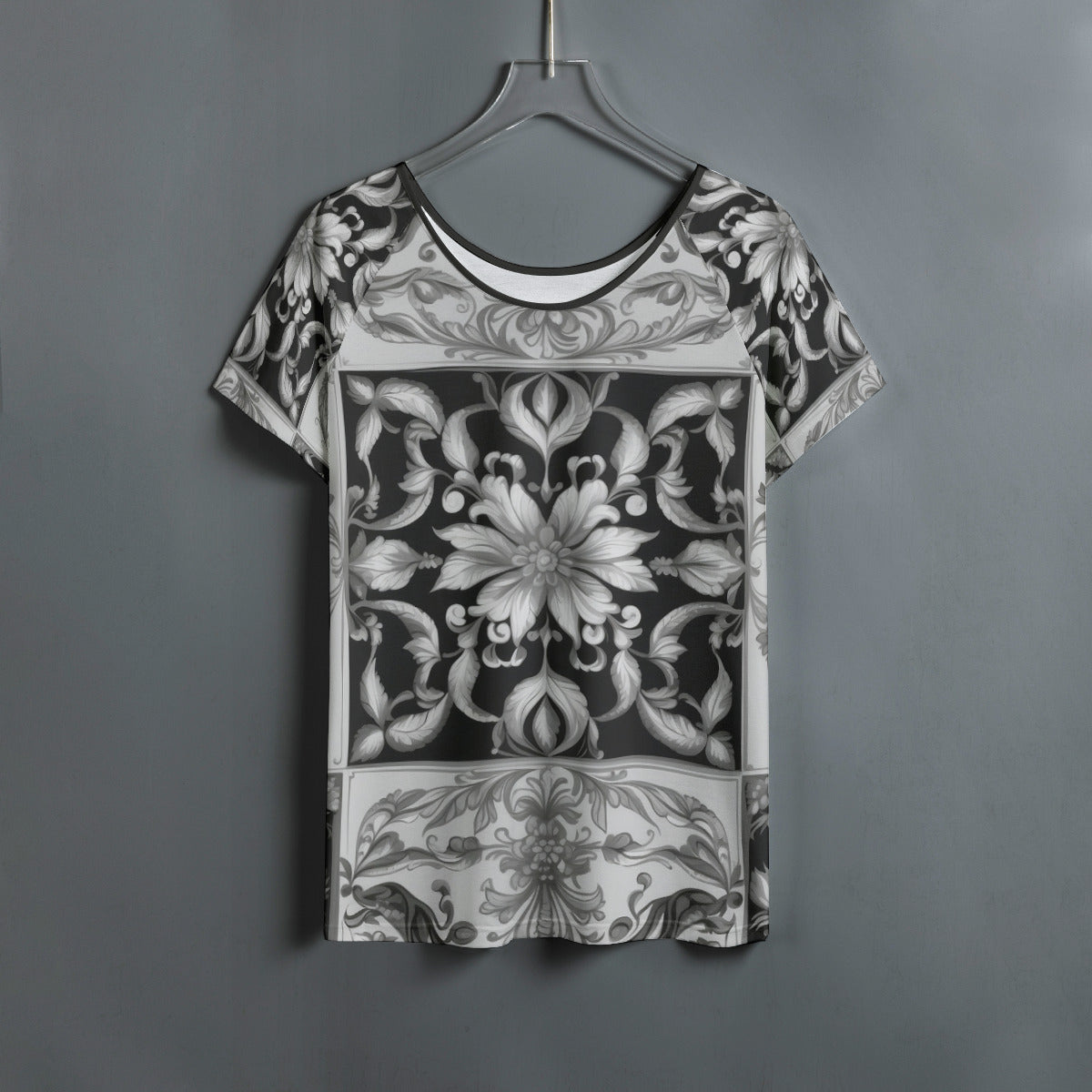 Pattern 303 -- Women's Round Neck T-shirt With Raglan Sleeve