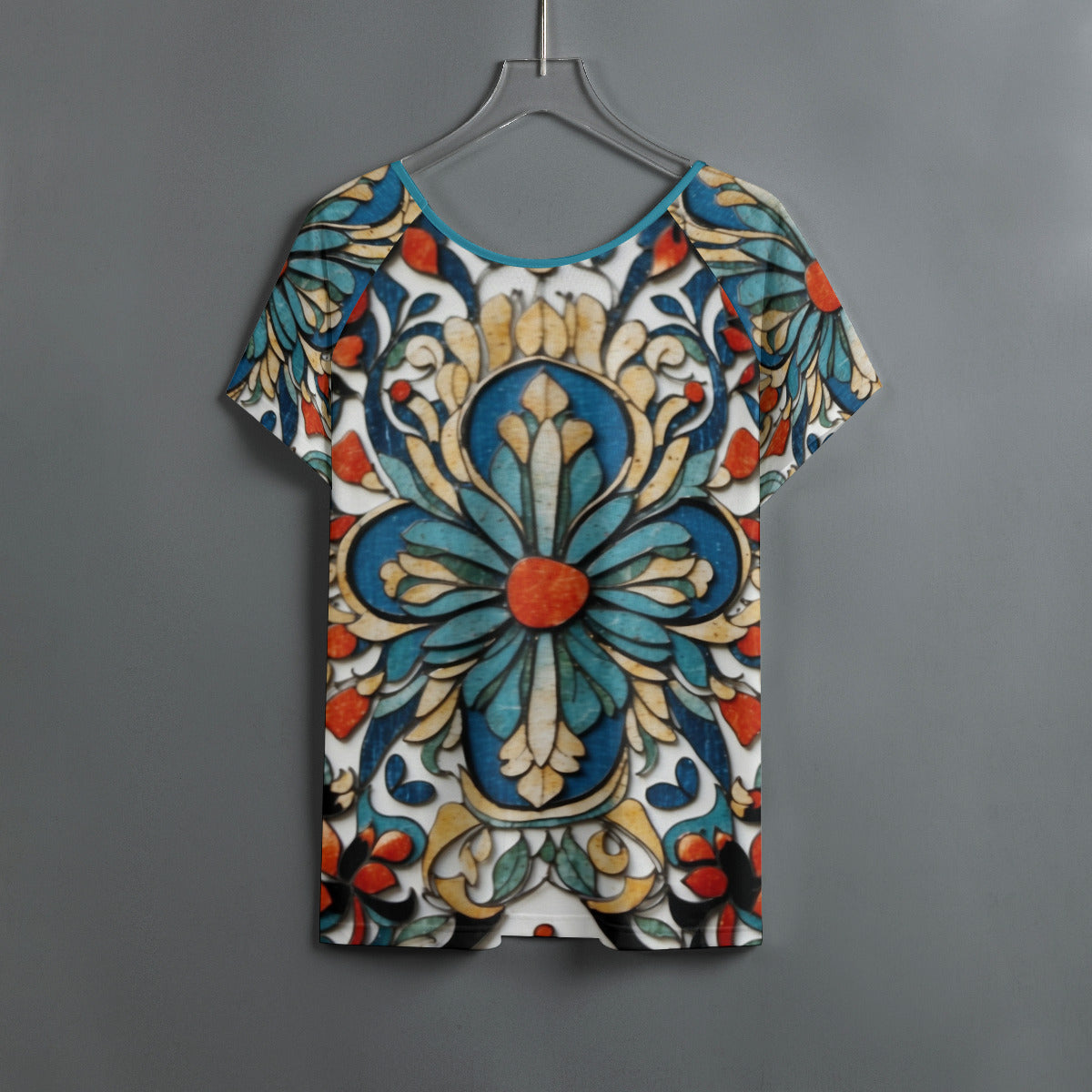 Pattern 292 -- Women's Round Neck T-shirt With Raglan Sleeve