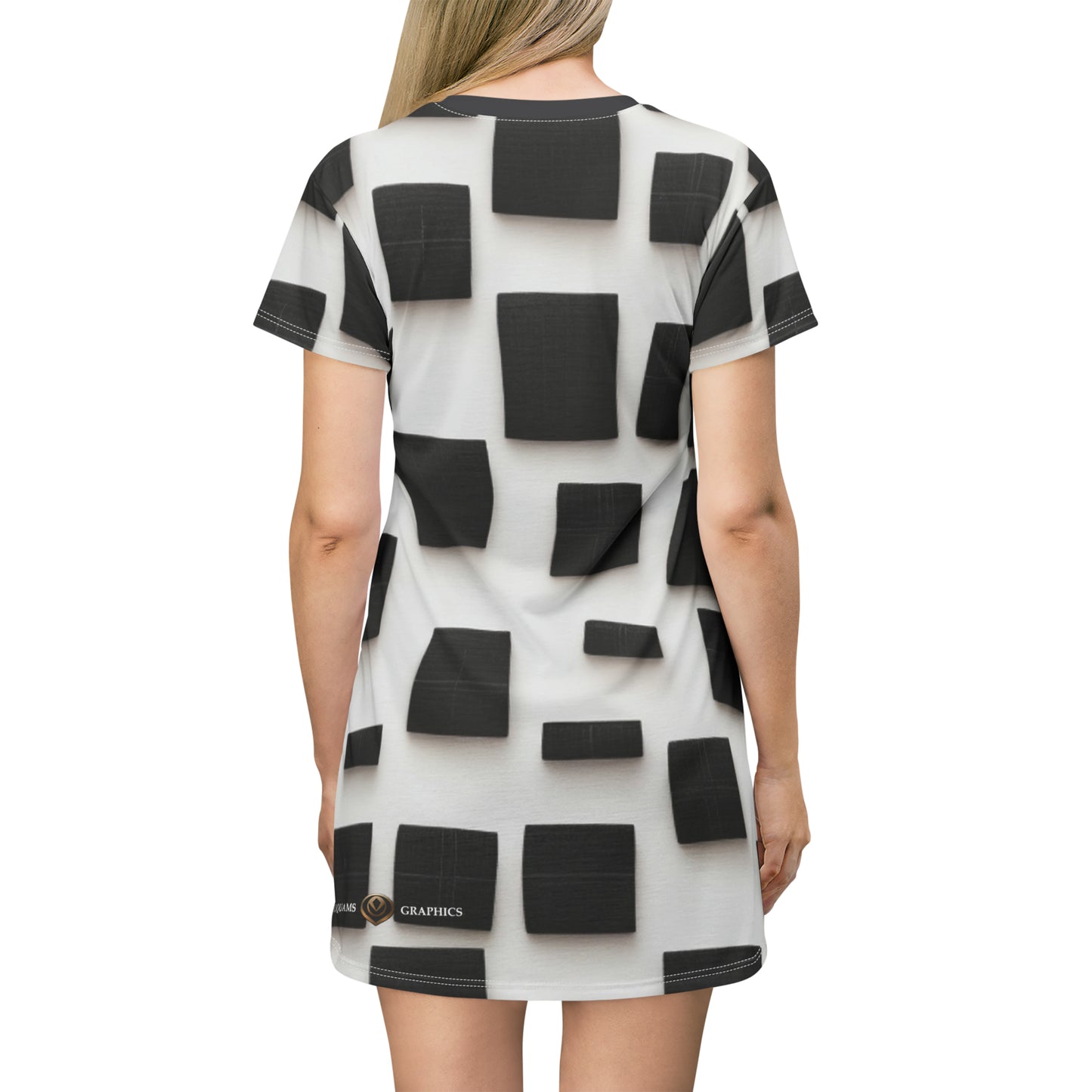 B/W -- T-Shirt Dress (AOP)