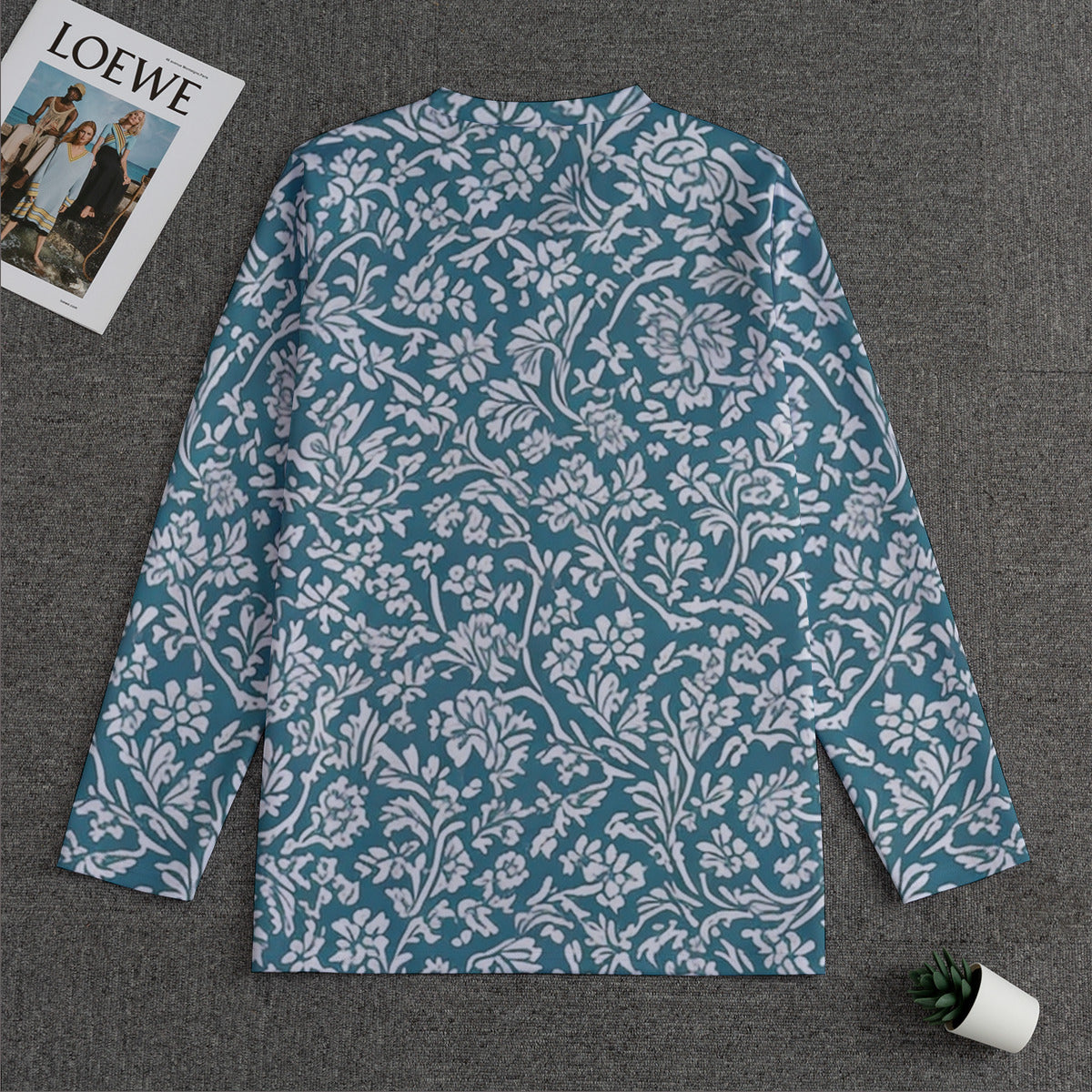 Toile de Jouy -- Men's V-neck Sweatshirt With Long Sleeve